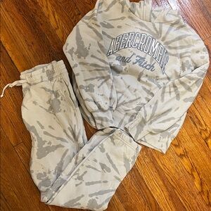 Girls Abercrombie & Fitch Light Gray Camo Set